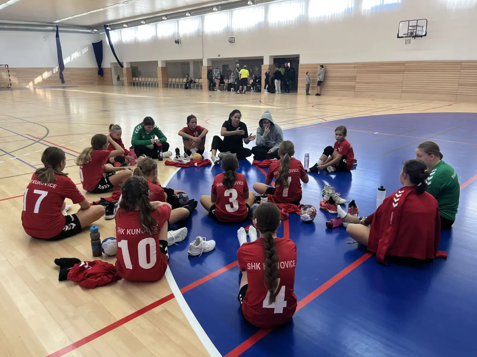 Listopadové ohlédnutí za výsledky našich družstev!